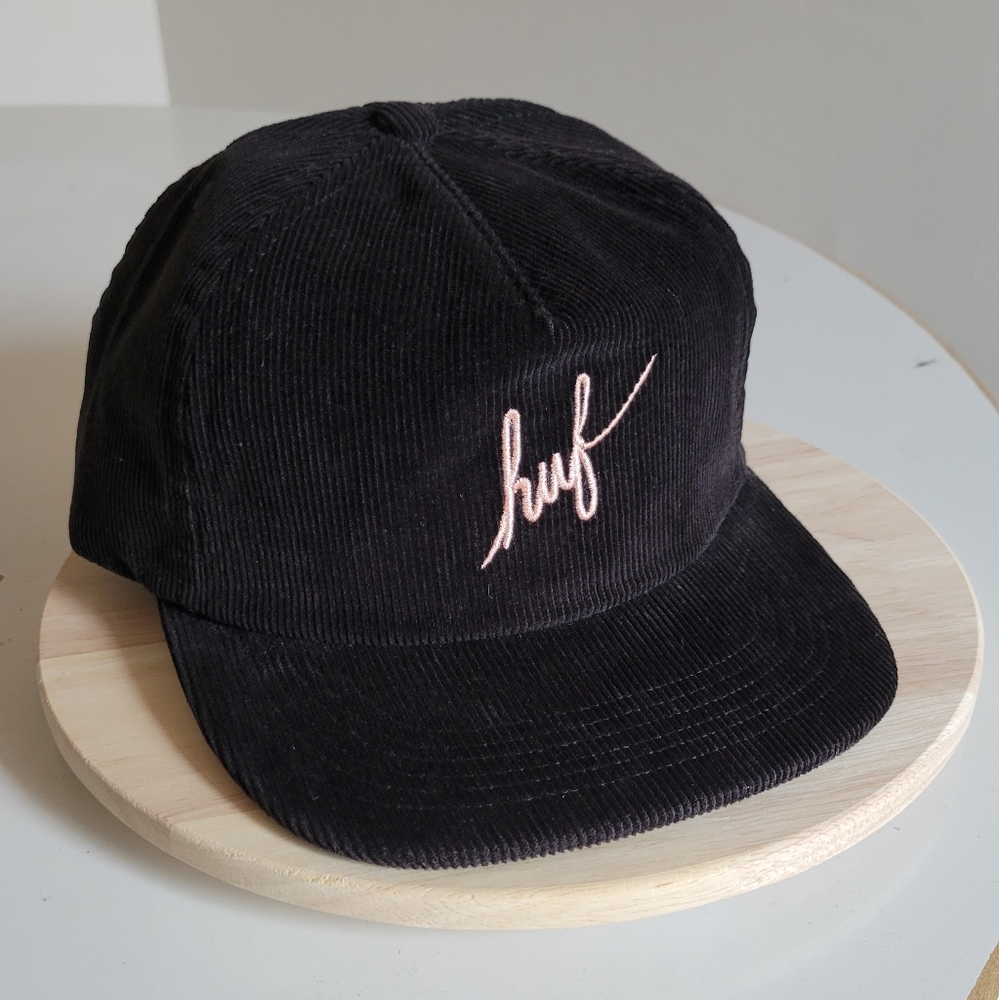 HUF - Corduroy Snapback Hat